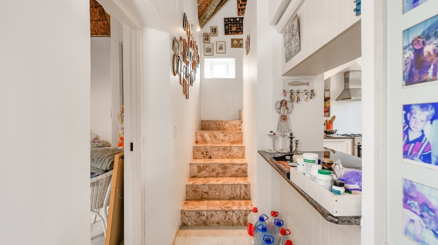 4 Bedroom Property for Sale in Struisbaai Western Cape